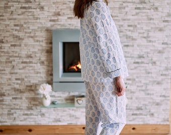 Blue paisley print organic cotton ladies pjs,woman’s cotton pyjamas,Xmas pj gift set,ethically made block print pyjamas,pyjama set.cotton