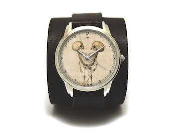 Horror Skull Leather Cuff Watch: Handmade Retro Style Wristwatch