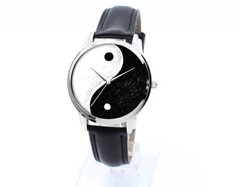 Yin Yang Watch: Unisex Leather Strap, Taoist Symbol
