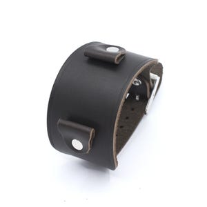 R420 - Retro Wide Leather Watch Strap: One Piece Flex Band, 16-22mm Lugs