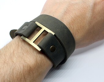 Antique Jack - Pulsera ancha de cuero: herrajes de latón antiguo, joyería para hombre