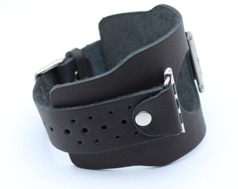 A-Racer - Handmade Leather Apple Watch Band: Wide Cuff Rally Style