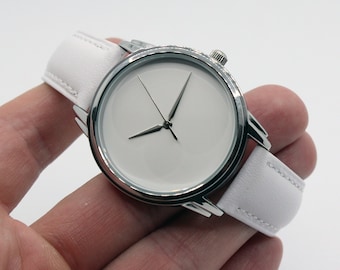 Pride&Bright minimalistisch wit horloge: uniseks lege wijzerplaat, leren band