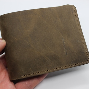 LastWallet - design minimaliste bifold top grain portefeuille homme noir ou kaki couleur | Portefeuille d’homme minimaliste | Portefeuille noir doux mince