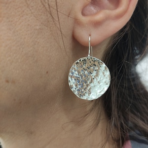 Sterling silver Hammered discs earrings, statement silver earrings