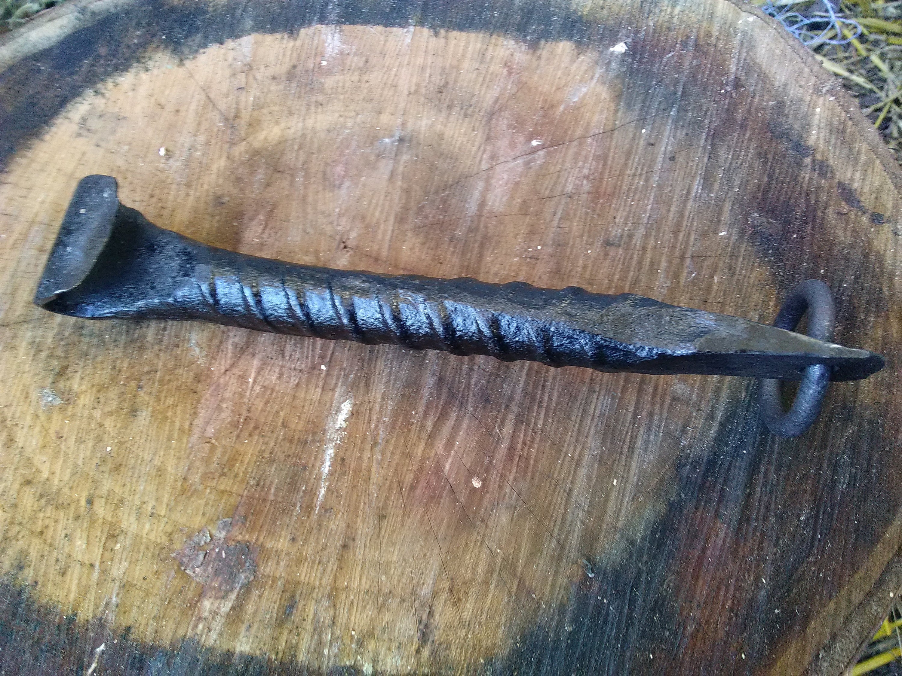 Décapsuleur Forgé Main Fer A Béton