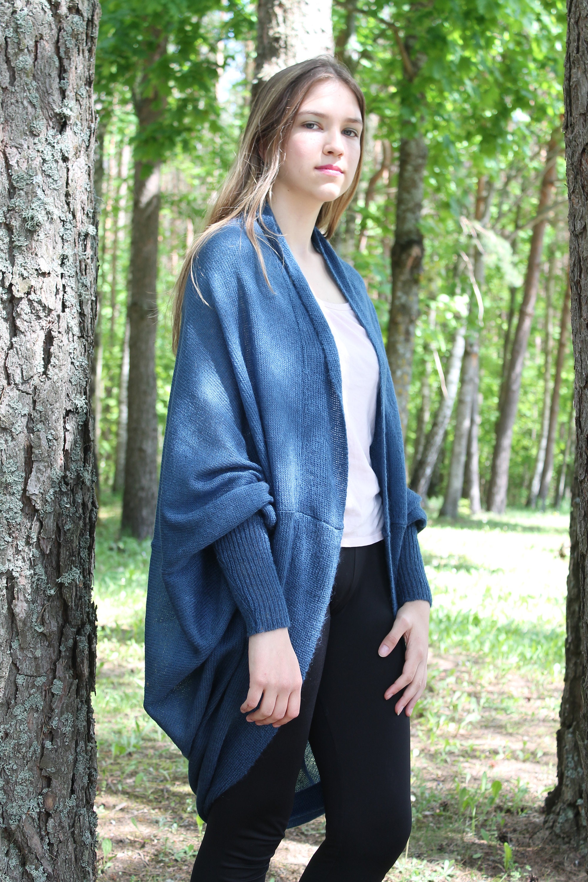 Leichte Mohair Strickjacke für den Sommer, Gestrickte Poncho-Strickjacke mit Bischof Ärmeln, Orversized Wrap Cardigan, Mohair Poncho