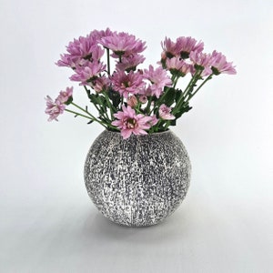 Czarno-biały ceramiczny wazon na kwiaty / Ręcznie robiony ceramiczny wazon / Stylowy wystrój / Okrągły ceramiczny wazon / Wazon gliniany / Prezent ślubny
