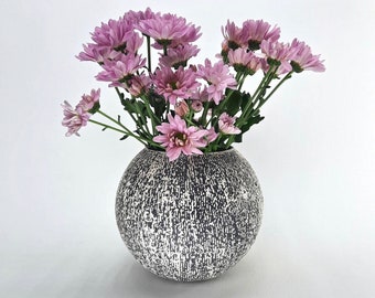 Vase à fleurs en céramique noir blanc / Vase en céramique fait main / Décoration élégante / Vase en céramique rustique / Cadeau de mariage