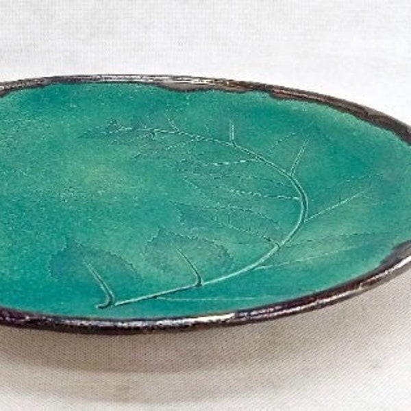 Plateau en céramique turquoise fait main 33 cm/ Plat de service rond/ Bol de fruits/ Cadeau pour l'hôtesse Cadeau de pendaison de crémaillère