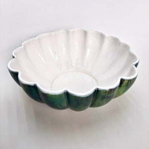 Green Ceramic Handmade Fruit Bowl / 10.6 Inch Salad Bowl / Serving Bowl / Kitchen Decor / Birthday Gift image 4