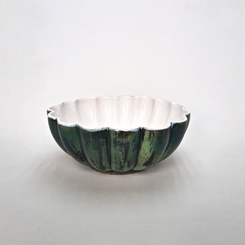 Green Ceramic Handmade Fruit Bowl / 10.6 Inch Salad Bowl / Serving Bowl / Kitchen Decor / Birthday Gift image 3