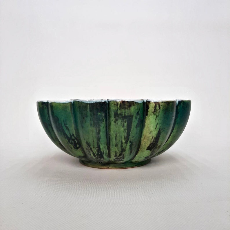 Green Ceramic Handmade Fruit Bowl / 10.6 Inch Salad Bowl / Serving Bowl / Kitchen Decor / Birthday Gift image 2