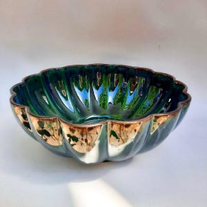 Green Glossy Ceramic Handmade Fruit Vase / 10.6 Inch Salad Bowl / Clay Serving Bowl / Kitchen Decor / Birthday Gift