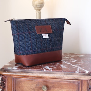 Trousse de toilette personnalisée en cuir et tweed Harris