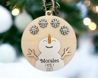 Adorno familiar muñeco de nieve, adorno familiar navideño, adorno familiar personalizado