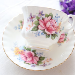 Vintage Royal Albert Summertime Series &quot;Chirton&quot; 1st Ed. Pink Roses, Purple Violets Bouquet, Bone China Tea Cup & Saucer, Made in England