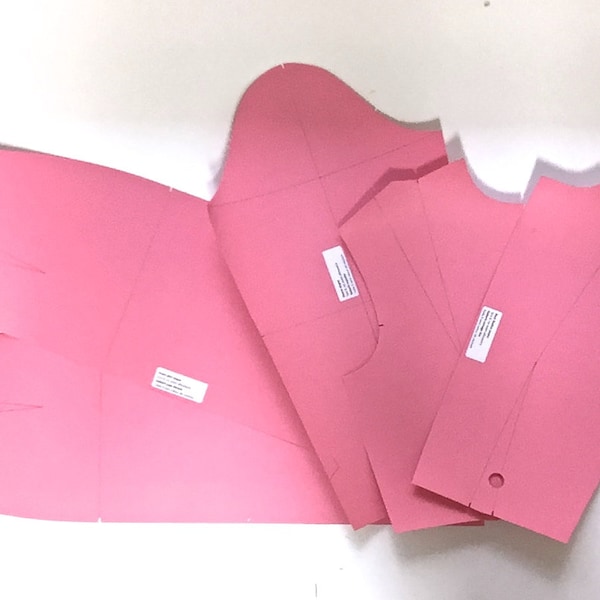 Sewing pattern basic sloper in cardboard, Basic sewing pattern templates in cardboard.