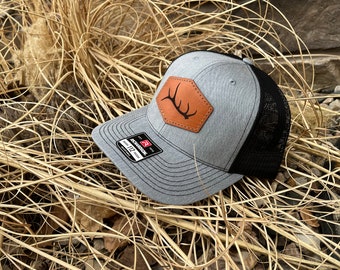 Hand Sewn Black Elk Shed Leather Patch Hat - Richardson 112 | Hells Canyon Designs Black/White