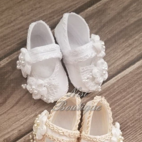 Beautiful Baptism Baby Girl Shoes, Ivory or White Christening Girl Shoes, Baby Girl Shoes, Ivory Baby Girl Shoes, White Baby Girl Shoes