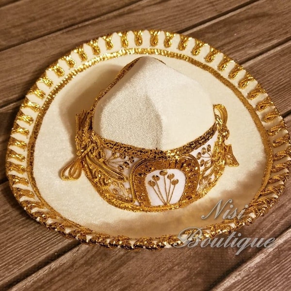Beautiful Mexican Hand Embroidery Charro Hat, Ivory with Gold Charro Hat / Hermoso sombrero de charro Mexicano  Bordado a Mano
