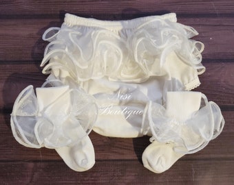 Girl Ruffle Socks and Ruffle Baby Diaper Cover, Cotton Ruffle Baby Bloomers, Color Ivory, Any Occasion Outfit