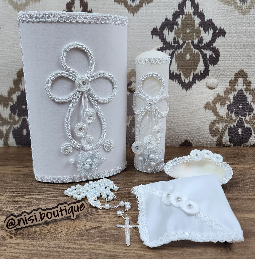 Conjunto único de velas de bautismo Diseño de cruz blanca hecho