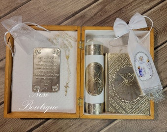 Beautiful Wood Box 6 Pc. First Communion Holy Spirit, Color White Set For Boy, First Communion with Whole Embossing Bible in Spanish.