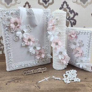 Unique First Communion or Confirmation Candle Set 4 Pc Handmade White Flower Design, Communion Keepsake, Vela de Bautizo, Ceremony Essential