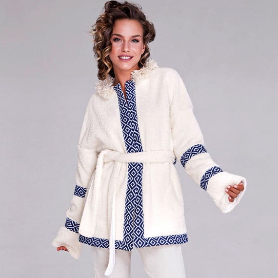 Short Cozy Robe