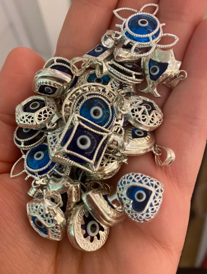 Silver glass evil eye pendant with-hand made filigree art ,Nazar, hamsa, hand made evil eye necklace 15.7"long / Gift/