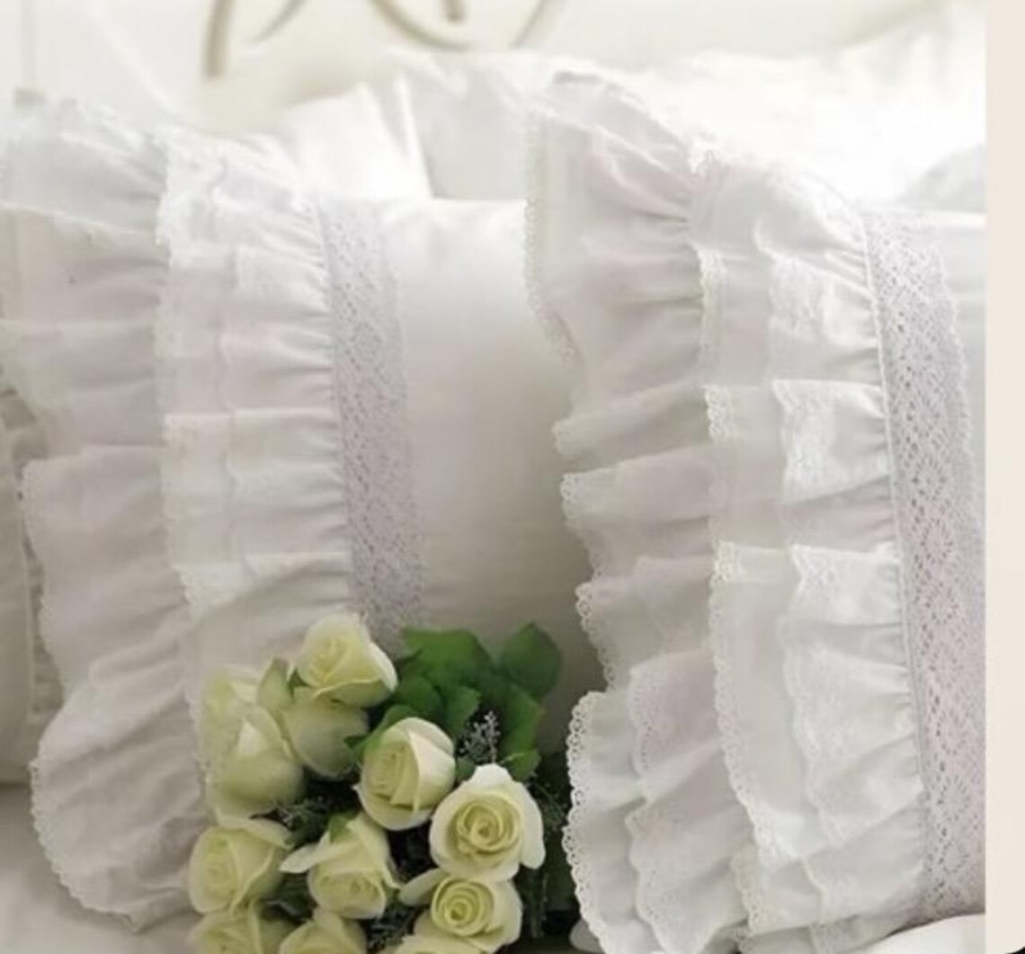 White/ Beige Ruffle Edge Lace Bedding Set – Turkish Premium Cotton ...