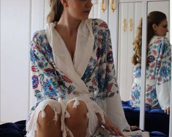 Turkish Cotton Floral hooded bathrobe,Soft iznik turkish spa robe,turkish cotton robe,beach robe,cotton soft dressing gown,gift for her