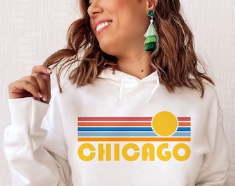 Sudadera con capucha de Chicago, Illinois, estilo retro con amanecer, unisex. Disponible para personalización.