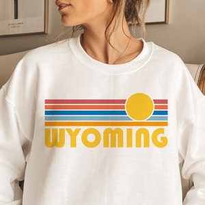 Wyoming Sweatshirt, Retro Sunset Unisex Wyoming Sweatshirt