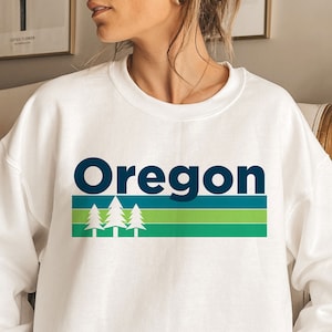 Oregon Sweatshirt, Retro Bäume Erwachsene Unisex RundhalsausschnittOregon Sweatshirt - Personalisierung verfügbar