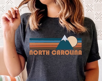 Retro North Carolina-T-shirt: uniseks T-shirt met bergprint