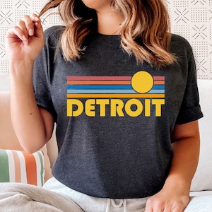 Detroit, Michigan Graphic Tee Retro Sunset, Adult Unisex Detroit T Shirt - Personalization Available