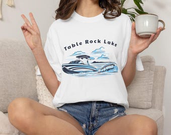 テーブルロック湖Tシャツ、コンフォートカラーズコットン100％ウェイクボードボートTシャツ