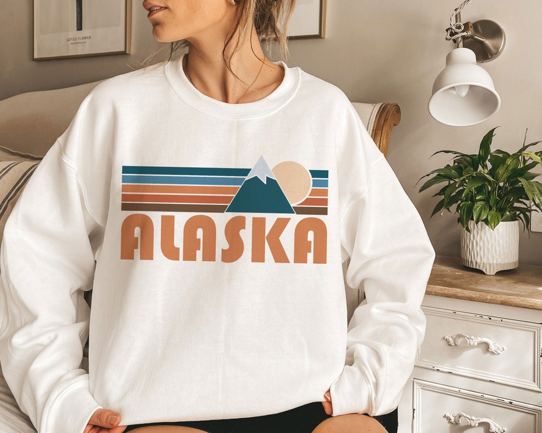 Alaska Sweatshirt Unisex Retro Mountain Alaska Sweatshirt - Etsy