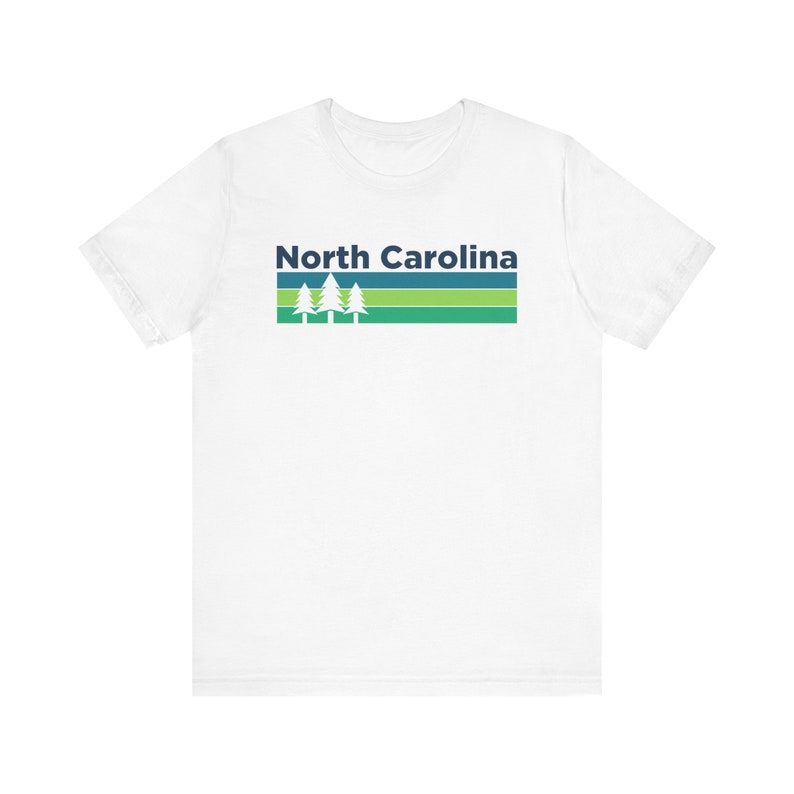 Camiseta Carolina do Norte: Algodão Macio Unissex Design NC White