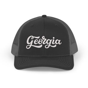 Georgia Snapback Trucker Cap - Gestickter Georgia Hut - Personalisierung verfügbar
