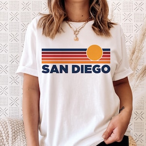San Diego California T-Shirt: Retro Sun Ombre Vintage Tee