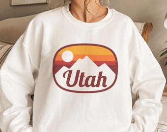 Retro Ombre Utah Sweatshirt - Unisex Crewneck