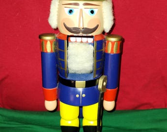 Cascanueces vintage de Erzgebirge, soldado alemán o prusiano de la Primera Guerra Mundial, Vero Seiffen, Alemania, con caja original