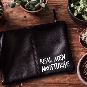 SWEARY MAN BAG / リアルメンズモイスチャライズ / フェイクレザーウォッシュバッグ / iPad Mini / 旅行 / ギフト / プレゼント