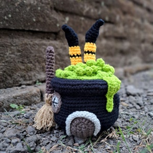 Crochet Witch House, Halloween witch house, Crochet witch cauldron, English PDF pattern