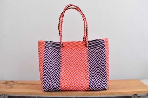 Bolsa Grande 45*35*14 cm Bolsa mexicana tejida a mano con plástico  reciclado Hermosa Bolsa de Playa Bolsa de mercado Manejamos Mayoreo