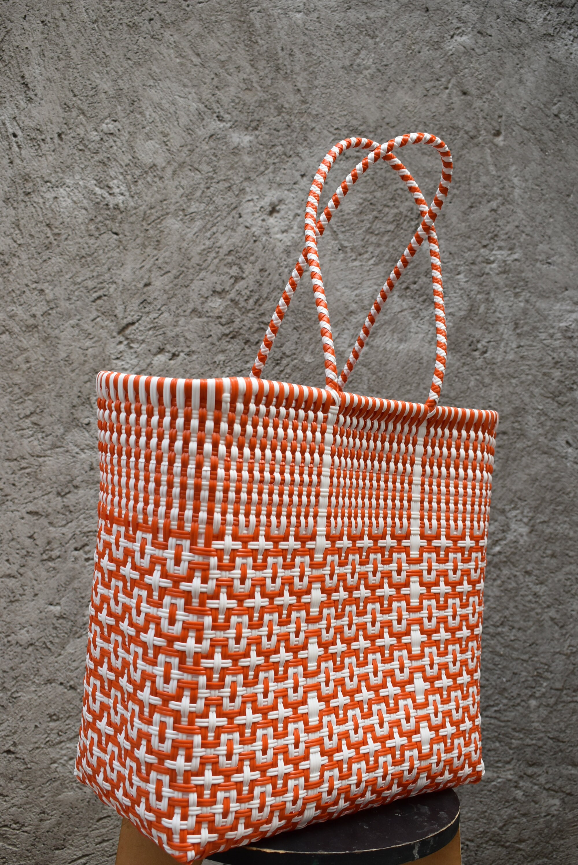 Bag woven with recycled plastic. Ideal for beach or daily Etsy