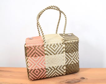 1 Lunchtasche. 34 x 24 x 15 cm Strandtasche, hübsche Tasche, Handtasche, handgefertigte Tasche, mexikanisches Kunsthandwerk. Tragetasche. Einkaufstasche. Wir bieten Großhandel an!